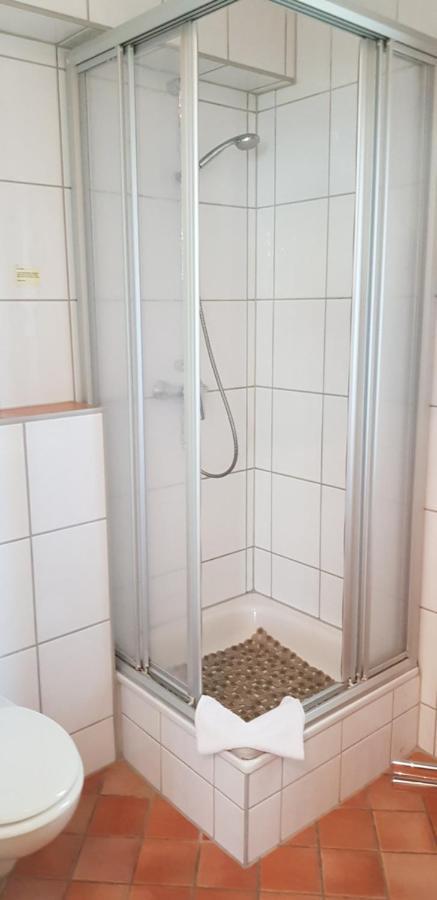 Ferienwohnung 4 Im Haus Am See Mit Wintergarten Und Terrasse Seedorf  Bagian luar foto