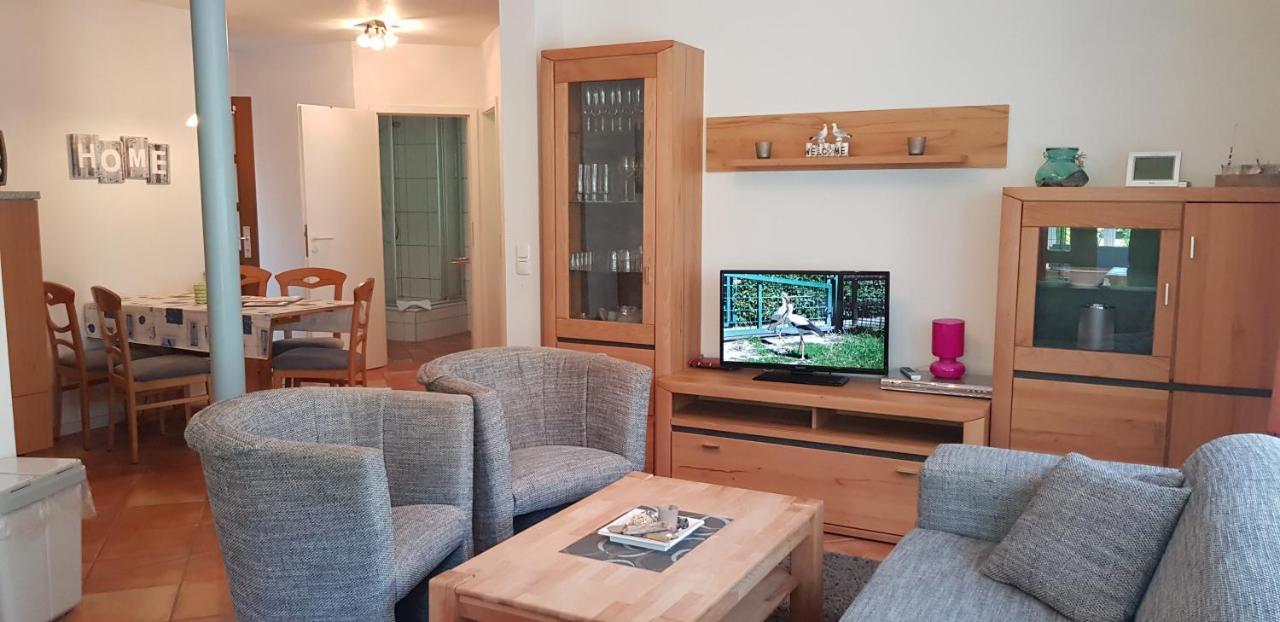Ferienwohnung 4 Im Haus Am See Mit Wintergarten Und Terrasse Seedorf  Bagian luar foto