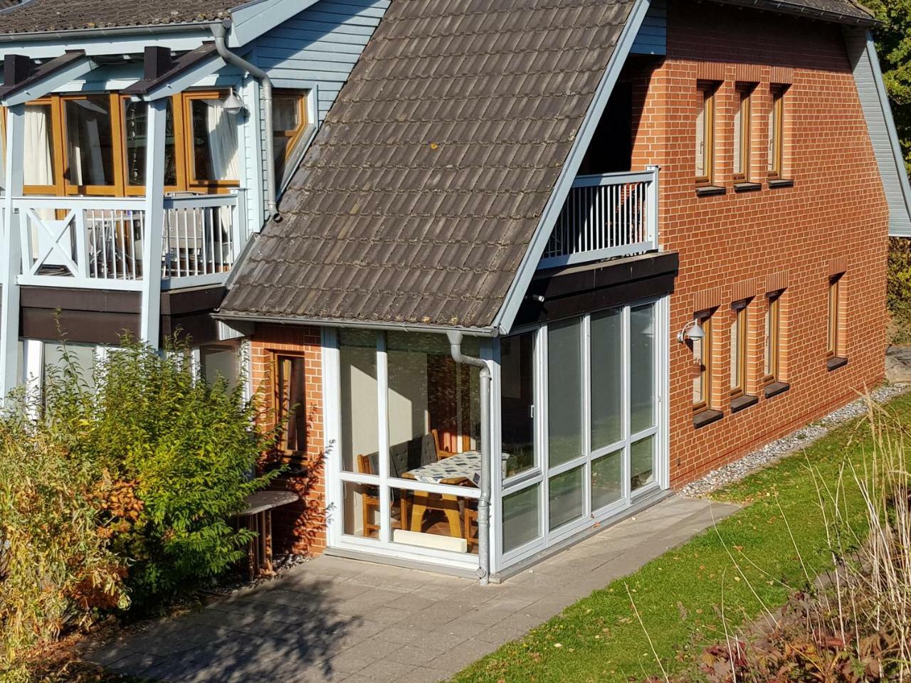 Ferienwohnung 4 Im Haus Am See Mit Wintergarten Und Terrasse Seedorf  Bagian luar foto